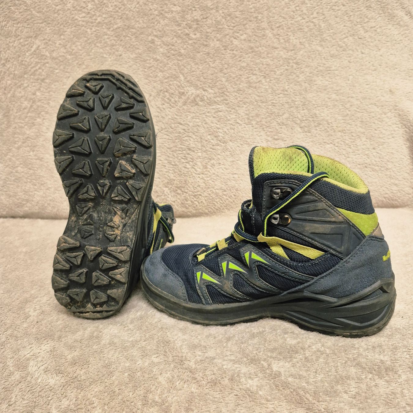 Lowa Chaussures garçon: Lowa Wanderschuhe, Grösse 33 – D'occasion à Untersiggenthal par Eulea 1