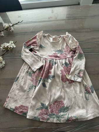 Next Kleid, Blumenmuster, Grösse 3-4 Jahre, Top Zustand!🌹🌹