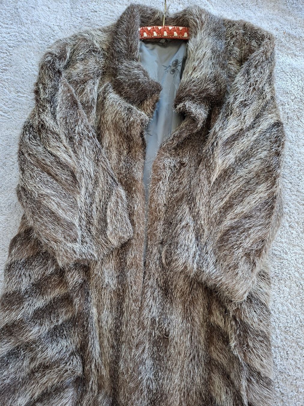 Cappotti: Manteau en fourure long  – Usato da Renens VD venduto da ser_j2fn 5
