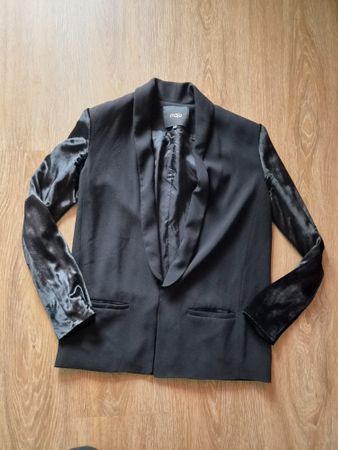 Blazer Maje schwarz Grösse 36 in gutem Zustand