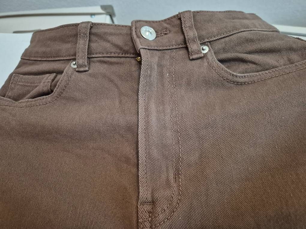 Jeans: Jeans braun neuwertig – Gebraucht aus Kriens von honig01 2