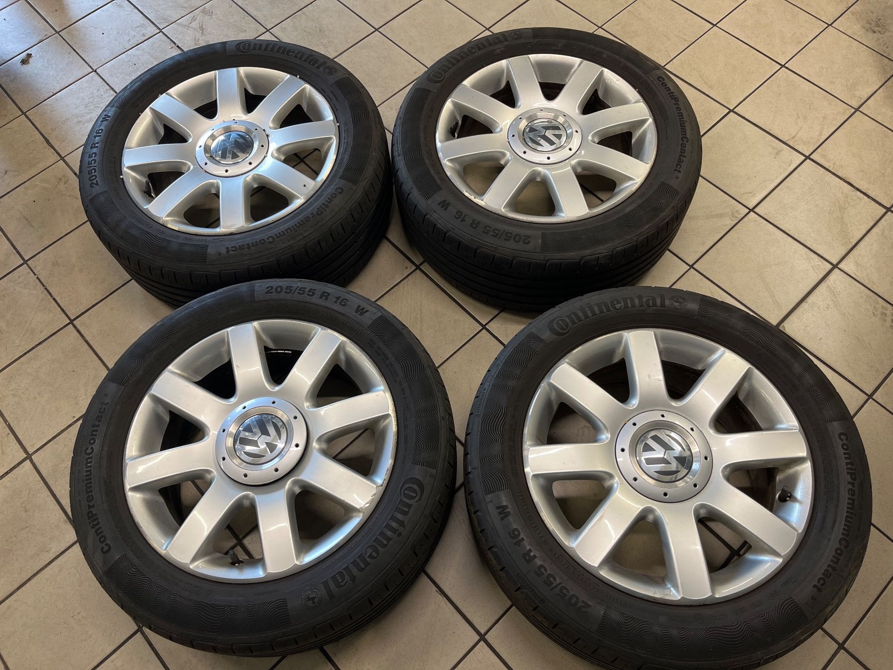 Volkswagen Pneus & Kompletträder: VW Original Felgen Satz – Gebraucht aus Grossdietwil von Chregu86 4