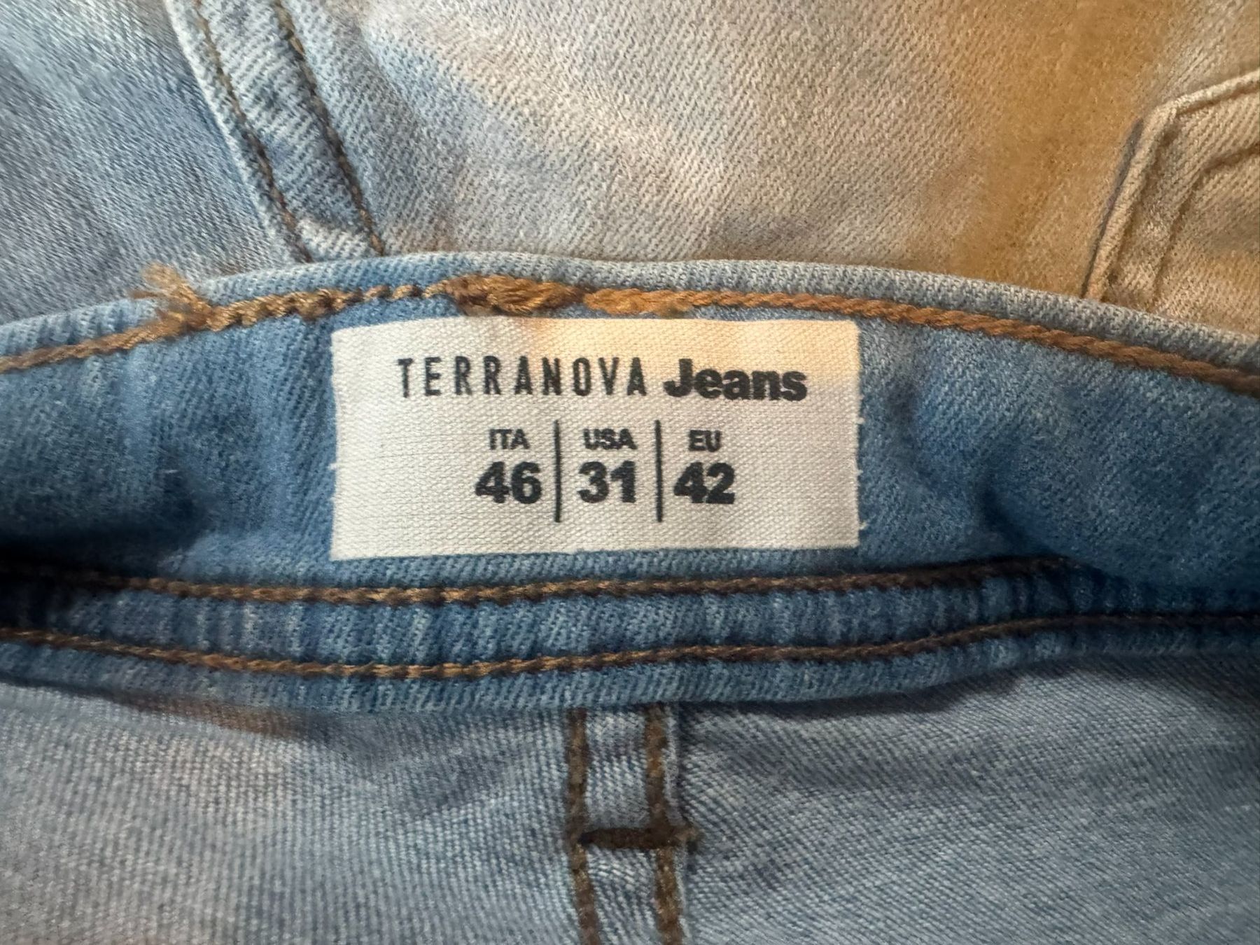 Jeans: Terranova Jeans hellblau Grösse 42 – Usato da Rorschach venduto da Feiro 3