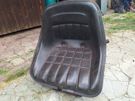 Kaba Sitz von Oldtimer Traktor Aebi