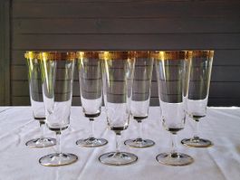7 flûtes de champagne d'excellente qualité avec bordure doré