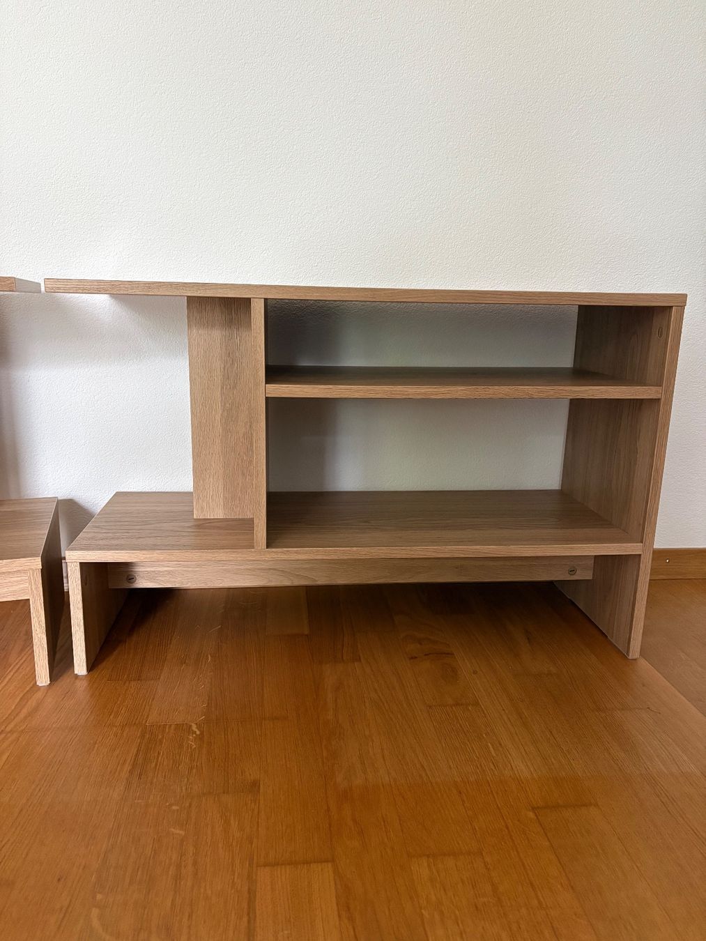 Ikea Nachttische: 2x IKEA HOLMERUD side table (oak effect) – Neu (gemäss Beschreibung) aus Bern von hannahgf22 1
