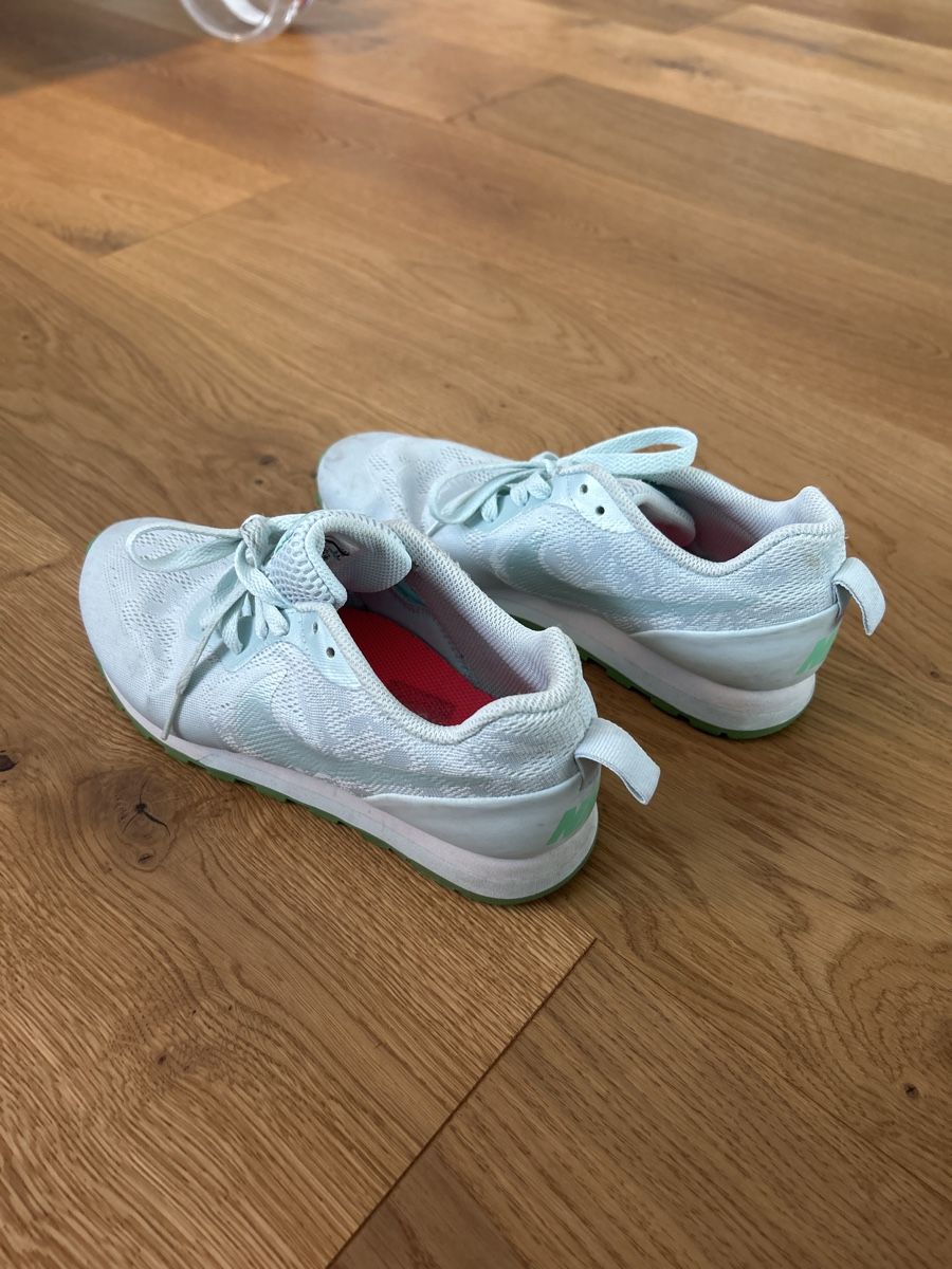 Nike Scarpe da donna: Nike Damen Laufschuhe, Grösse 38 – Usato da Urtenen-Schönbühl venduto da daremare 1