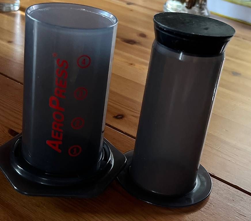 Kaffeemaschinen & Espressomaschinen: Aeropress Originale Kaffeemaschine – Gebraucht aus Zürich von nisone