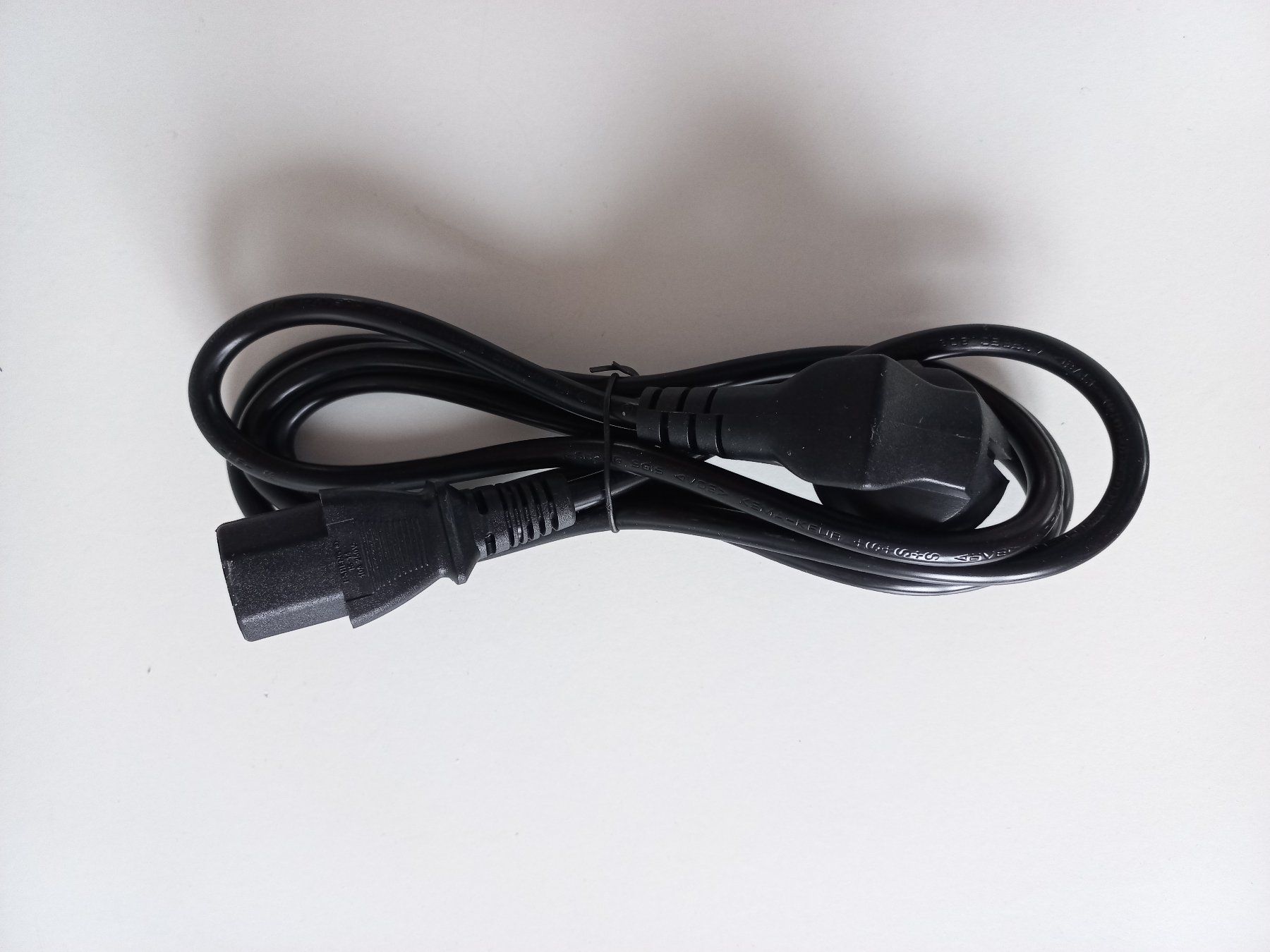 Cavi: Kabel für Deutschland oder EU, schwarz, neu – Nuovo e nell'imballaggio originale da Wettingen venduto da tonia3 1