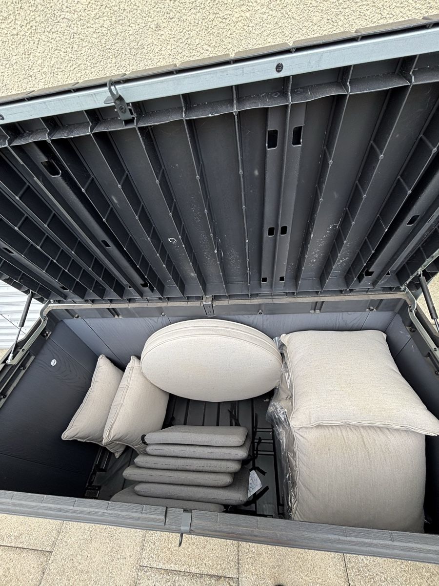 Keter Coffres de rangement: Kissenbox – D'occasion à Rümlang par myBMW 1
