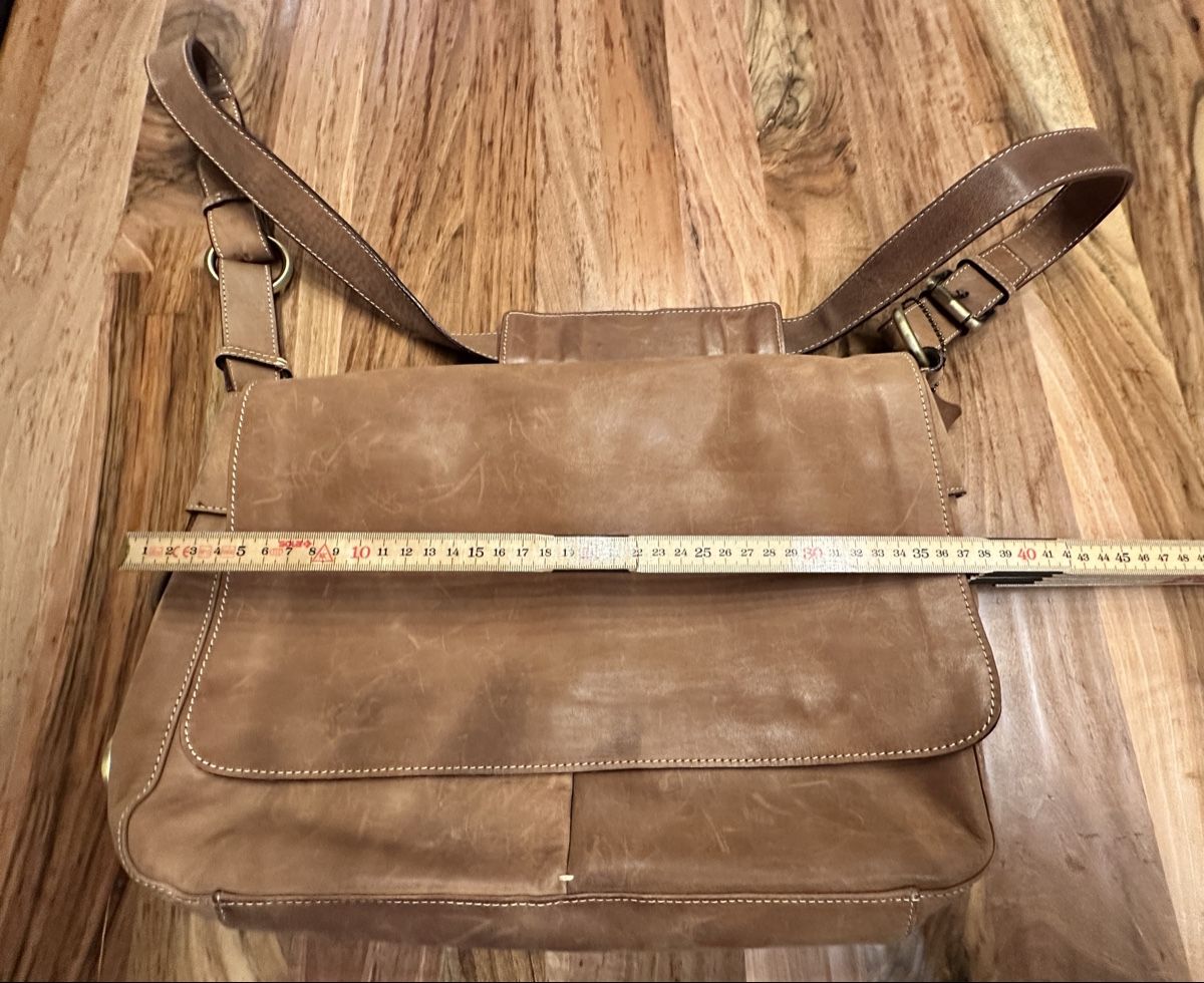 Taschen: Ledertasche Stylisch – Neu (gemäss Beschreibung) aus Oberuzwil von Lebilebi 4