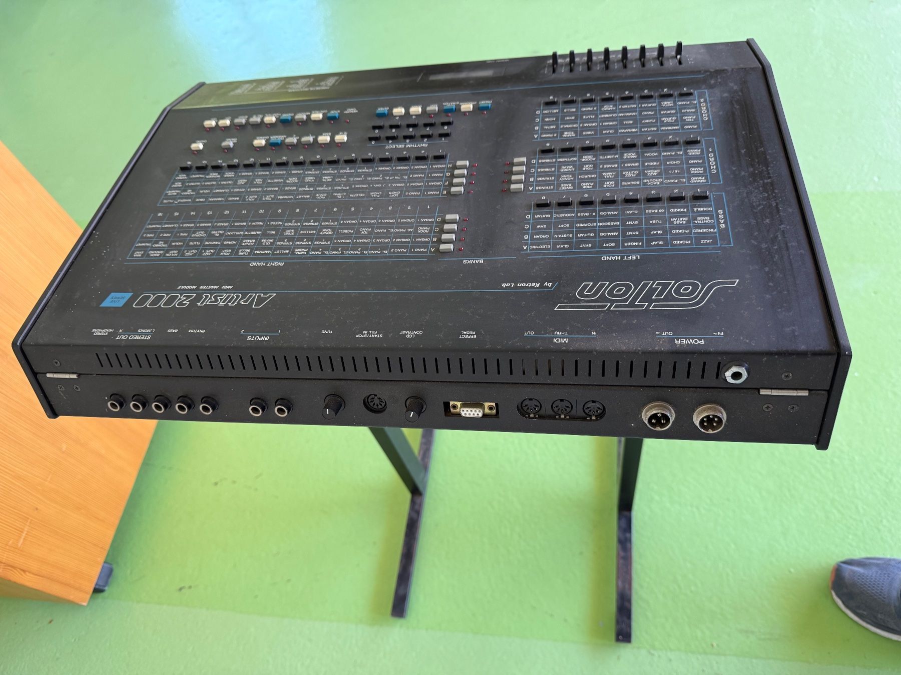 Solton Strumenti musicali: Solton Artist 2000 / Expander / Midi Master Modul – Usato da Boniswil venduto da ayrton01 1