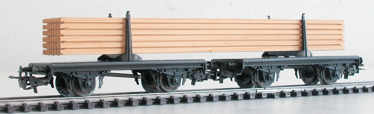 Märklin Modelleisenbahnen: Märklin Langholzwagen Spur H0 – Gebraucht aus Oberwil BL von Klang