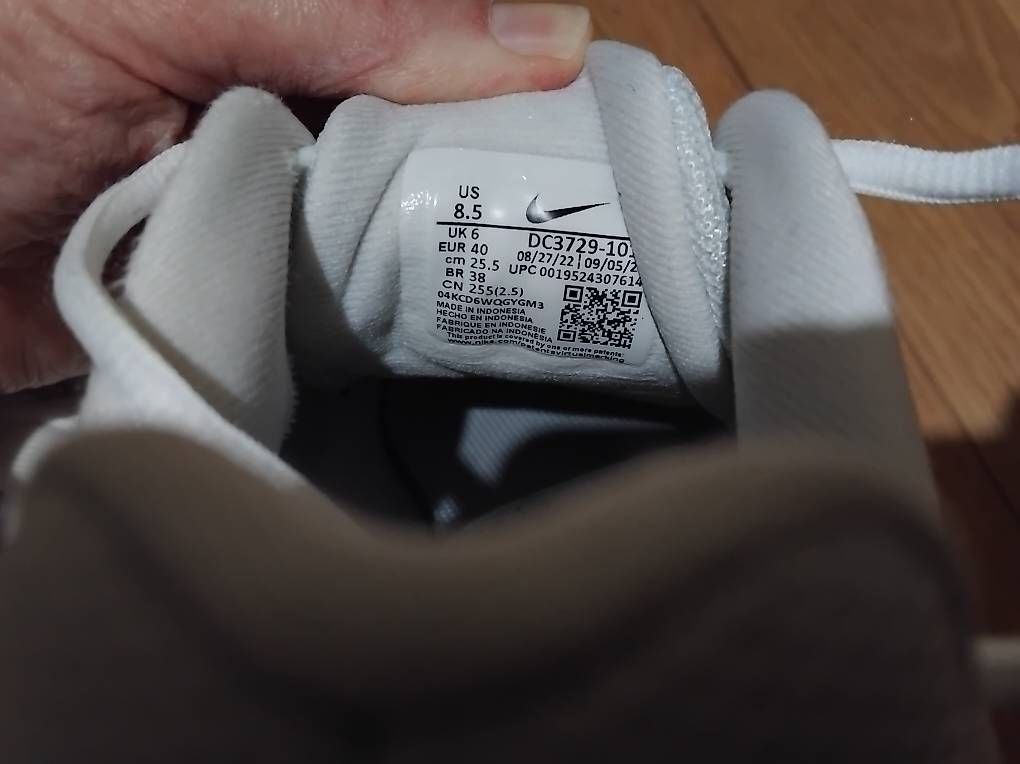 Nike Chaussures femmes: Baskets nike – D'occasion à Peseux par pat_2nd9 2