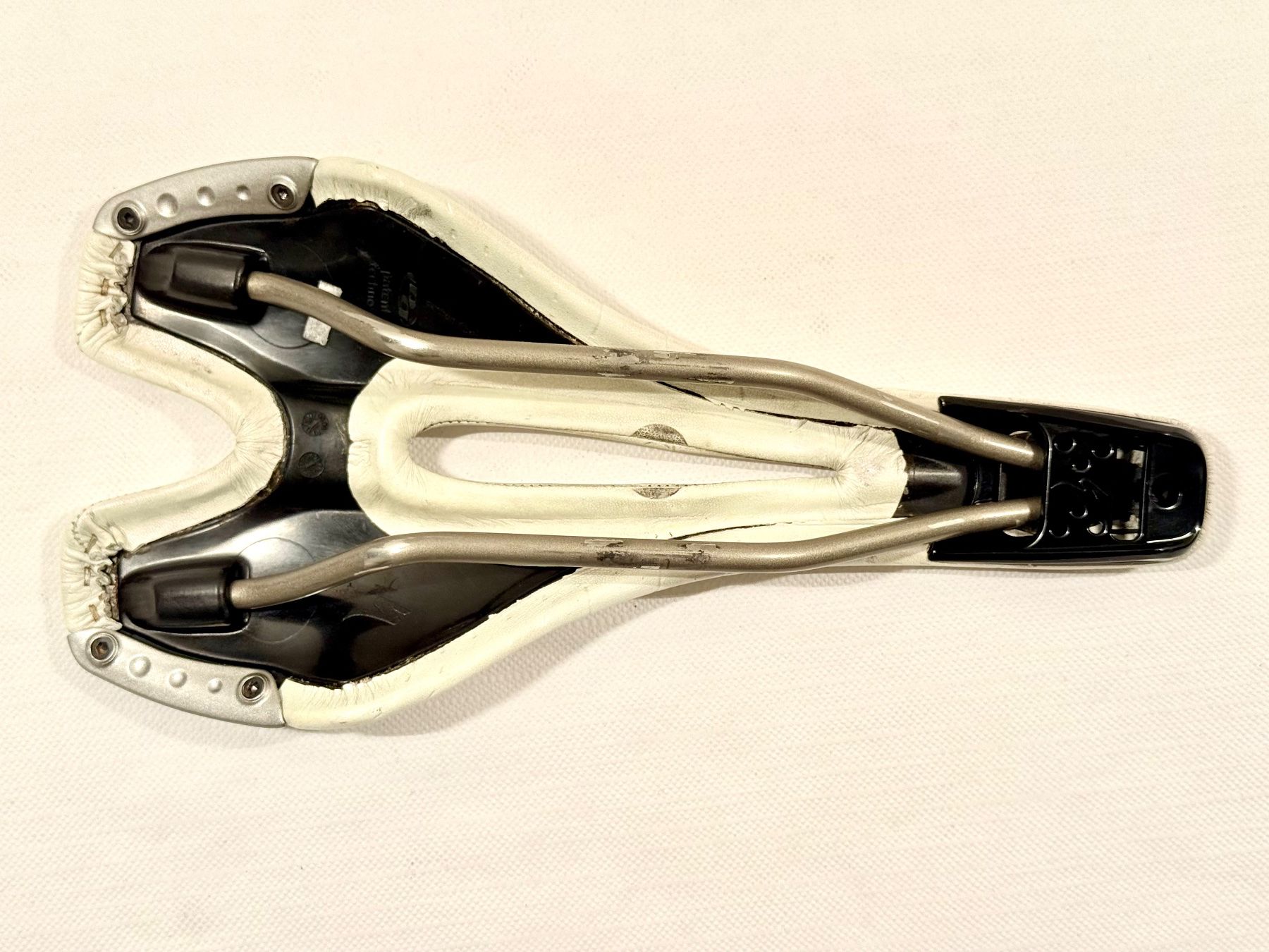 Specialized Ersatzteile: Specialized PHENOM 130 TITANIUM Sattel 201g / 2610 – Gebraucht aus Luzern von bikeandbeltcom 4
