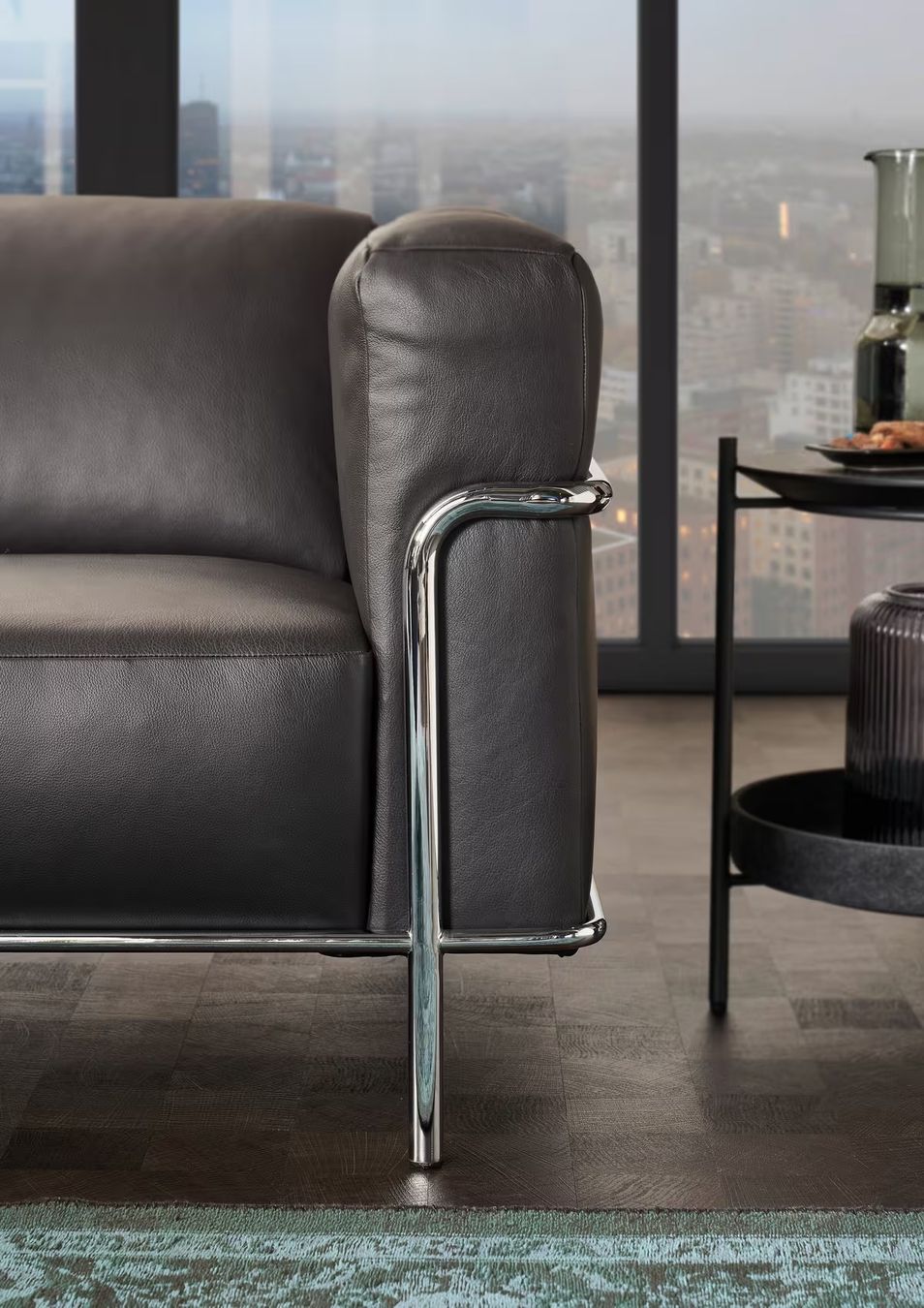 Johann Jakob Sofas: Design Leder Sofa Sessel Hocker – Gebraucht aus Alosen von mangan 2