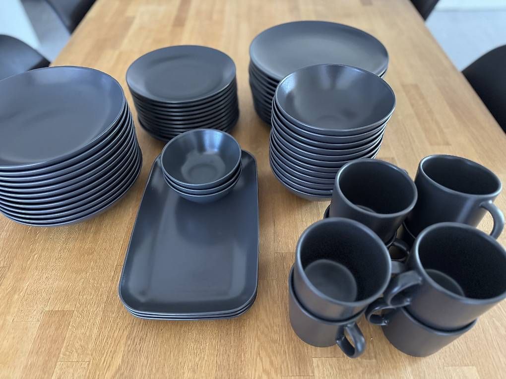 Ikea Set di piatti: Geschirrset in Anthrazit, modernes Design – Usato da Stein AG venduto da noahstr