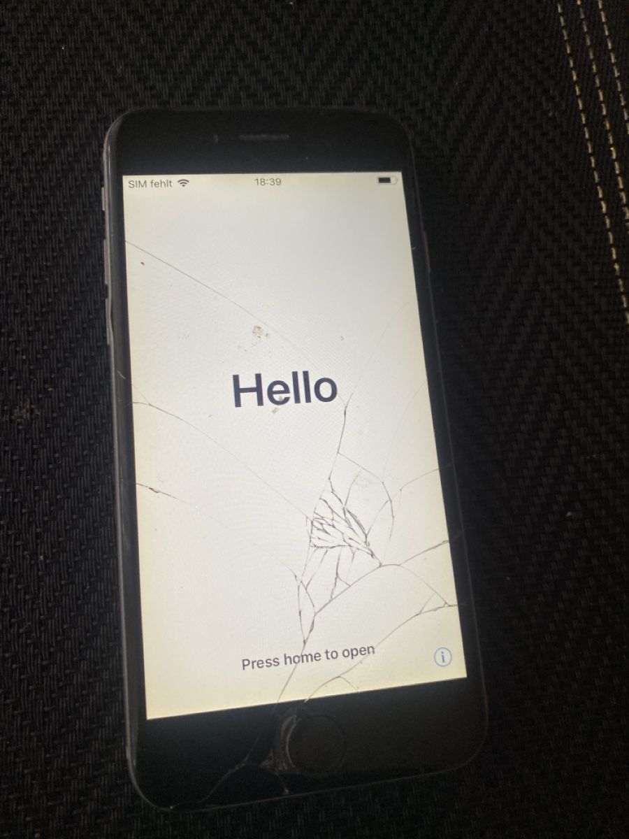 Apple Telefoni cellulari / Smartphones: I phone 6 – Difettoso da Füllinsdorf venduto da vathana 2