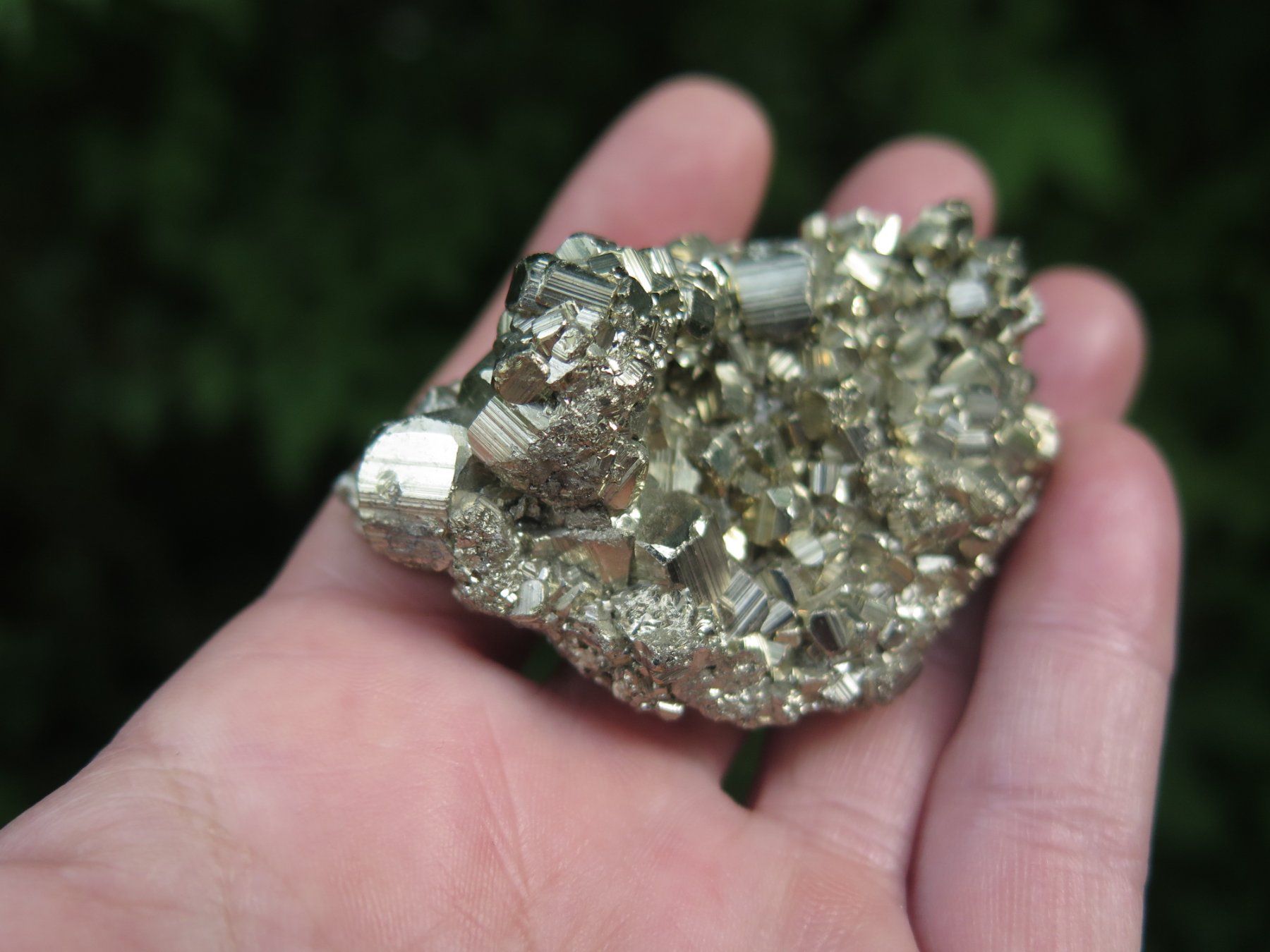 Minerali & Pietre curative: Pyrit Stufe von Peru, Hochglänzend – Usato da Schaffhausen venduto da Yamakana51L8736OQ8 3