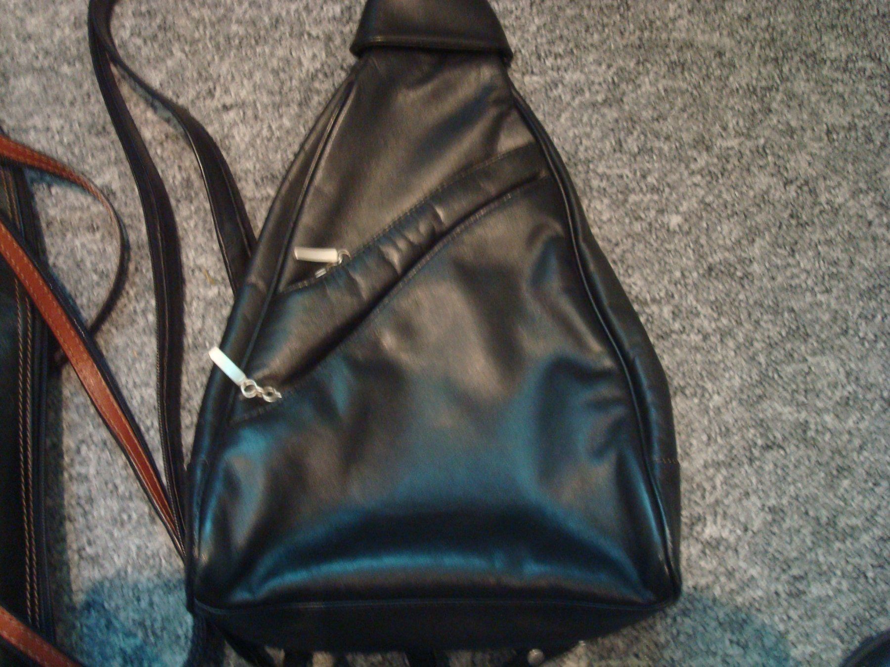Sacs à dos: Damen Rucksack Leder 3 Stück – D'occasion à Riehen par Baerewaegli 5