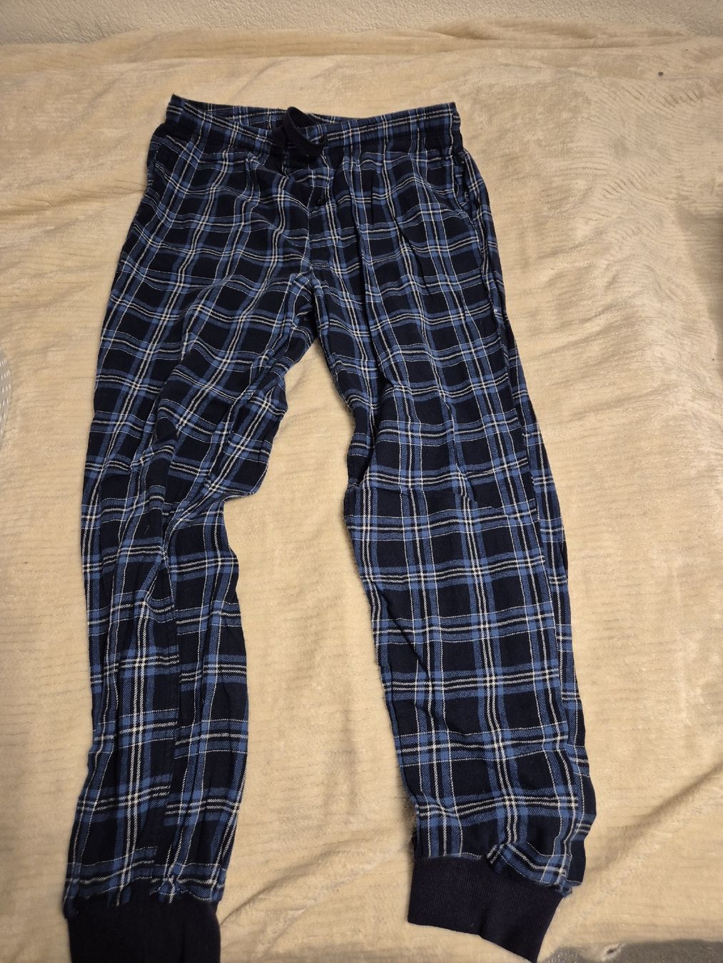 Pigiami: LIVERGY Herren Pyjamahose, Gr. m – Usato da Ebikon venduto da Familiekunterbunt