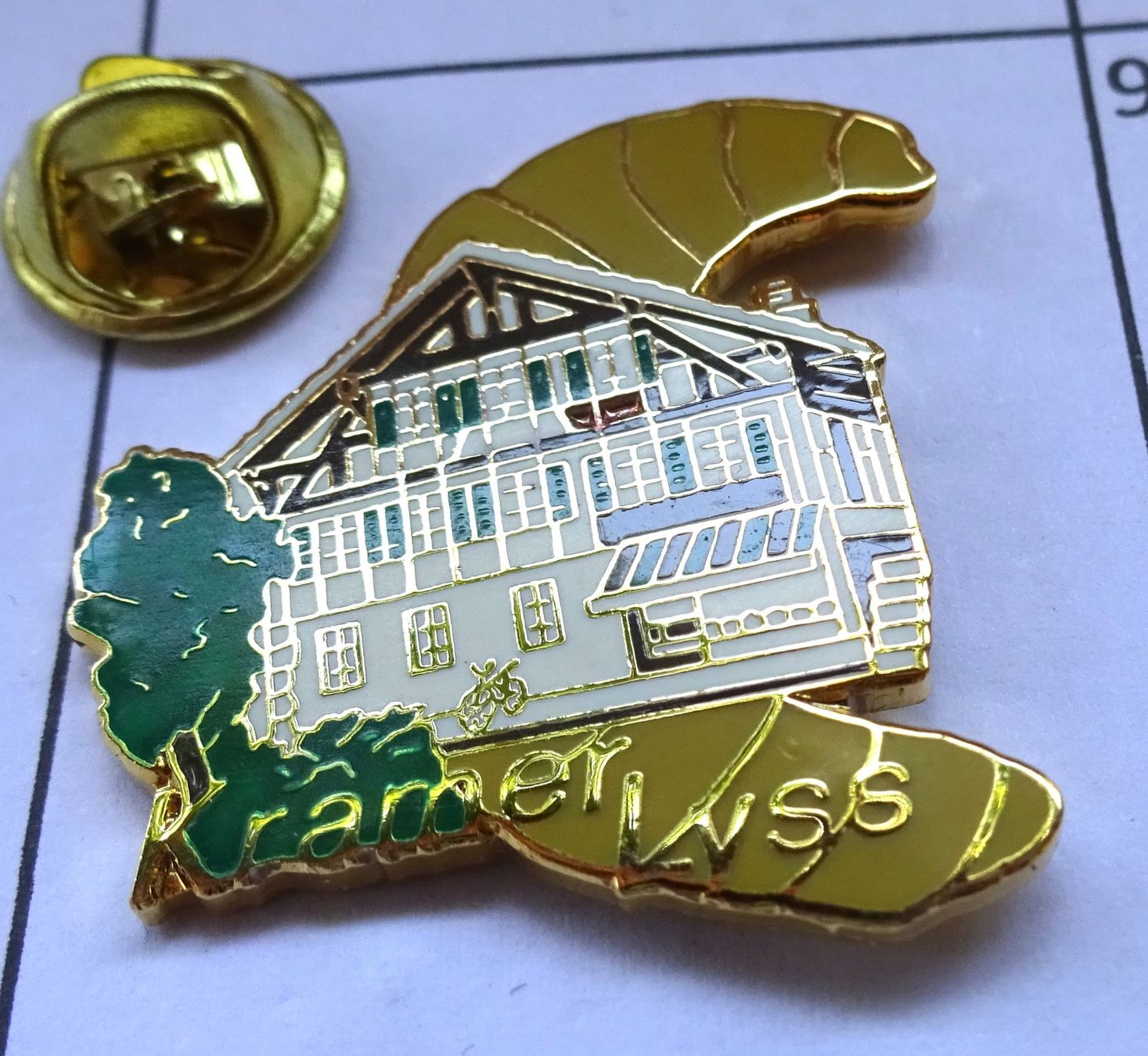 Plaquettes & Badges: Pin  Kramer LYSS  Bäckerei – D'occasion à Utzenstorf par BUtter81