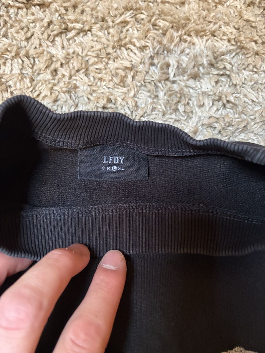 Live Fast Die Young Maglioni & Felpe: LFDY Sweater Grösse L – Usato da Visperterminen venduto da lgresell 1