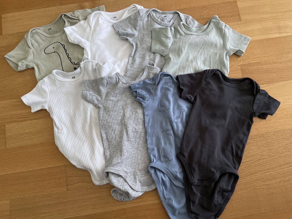 Lotti & Set di vestiti: Kleiderpaket Gr. 74 – Usato da Rotkreuz venduto da Rajah