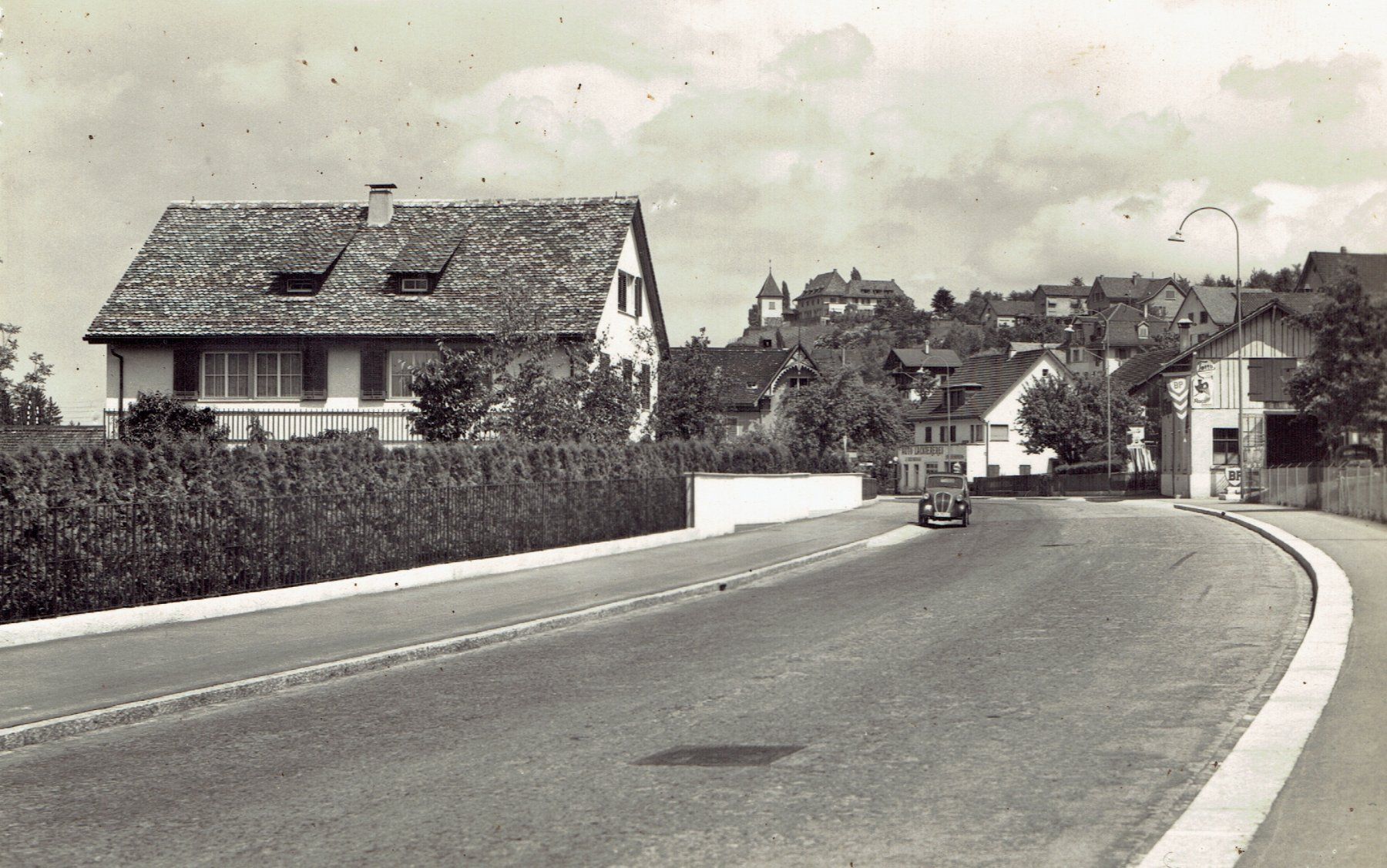 Cartoline postali: Erlenbach ZH, um 1950, mit Auto – Usato da Otelfingen venduto da Schmitte9