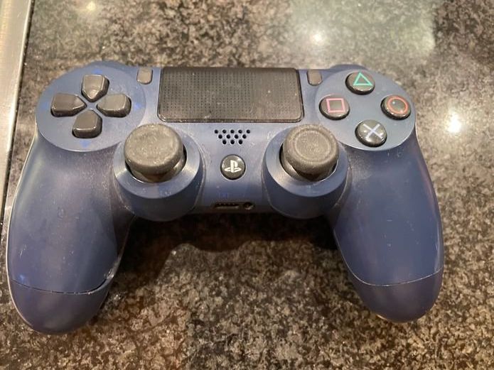 Sony Controller: Original Sony PS 4 Controller blau – Usato da Bergdietikon venduto da antovale
