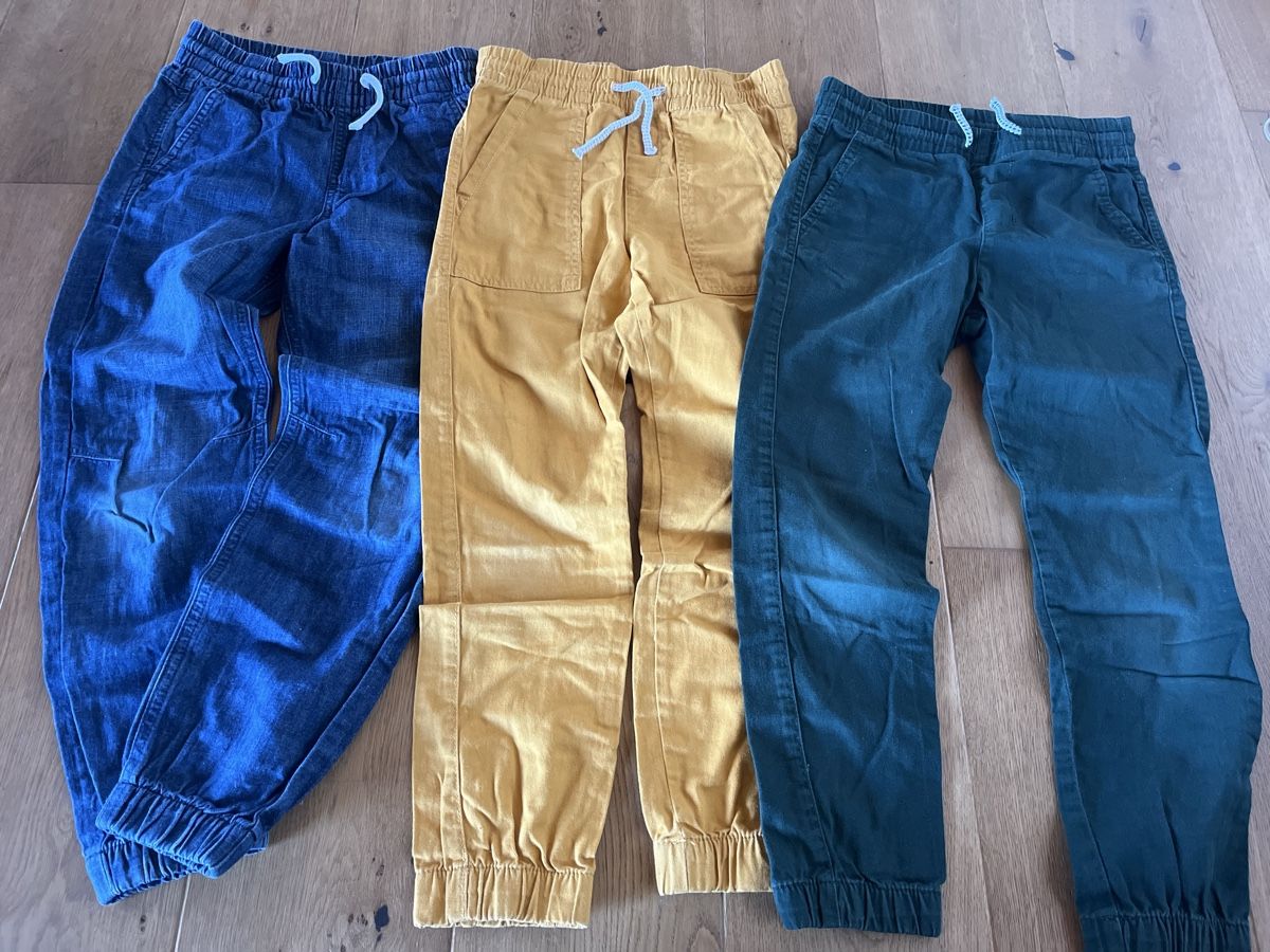 Kleiderpakete & -sets: Hosenpaket 134/140 – Gebraucht aus Balmberg von Berglihof