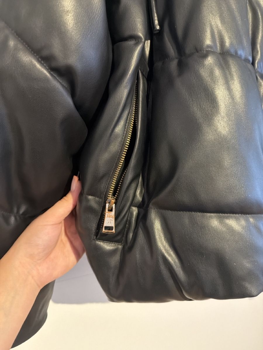 Zara Cappotti: Daunenjacke – Usato da Döttingen venduto da chi_8d8b 1