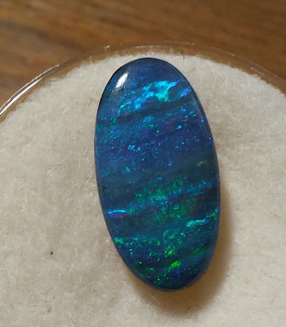 Pietre preziose: Boulder-Opal oval – Nuovo (secondo la descrizione) da Klingnau venduto da  1