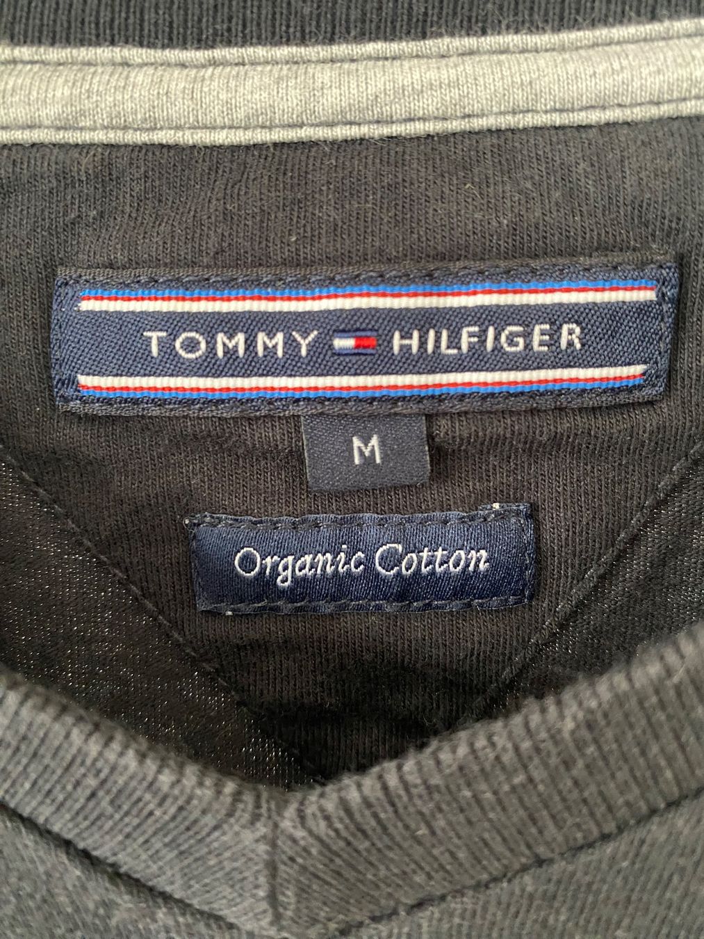 Tommy Hilfiger T-Shirts: Tommy Hilfiger Langarmshirt (Gr. M) – Gebraucht aus Schlieren von vivid_wrld 2