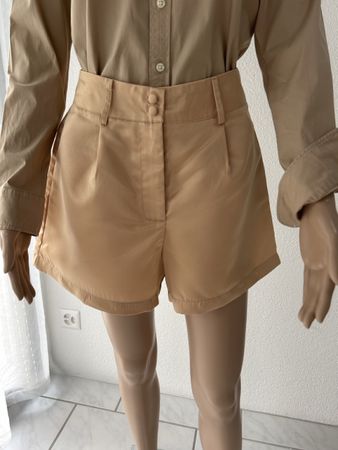 Elegant Beige Shorts for Summer - Size S, New