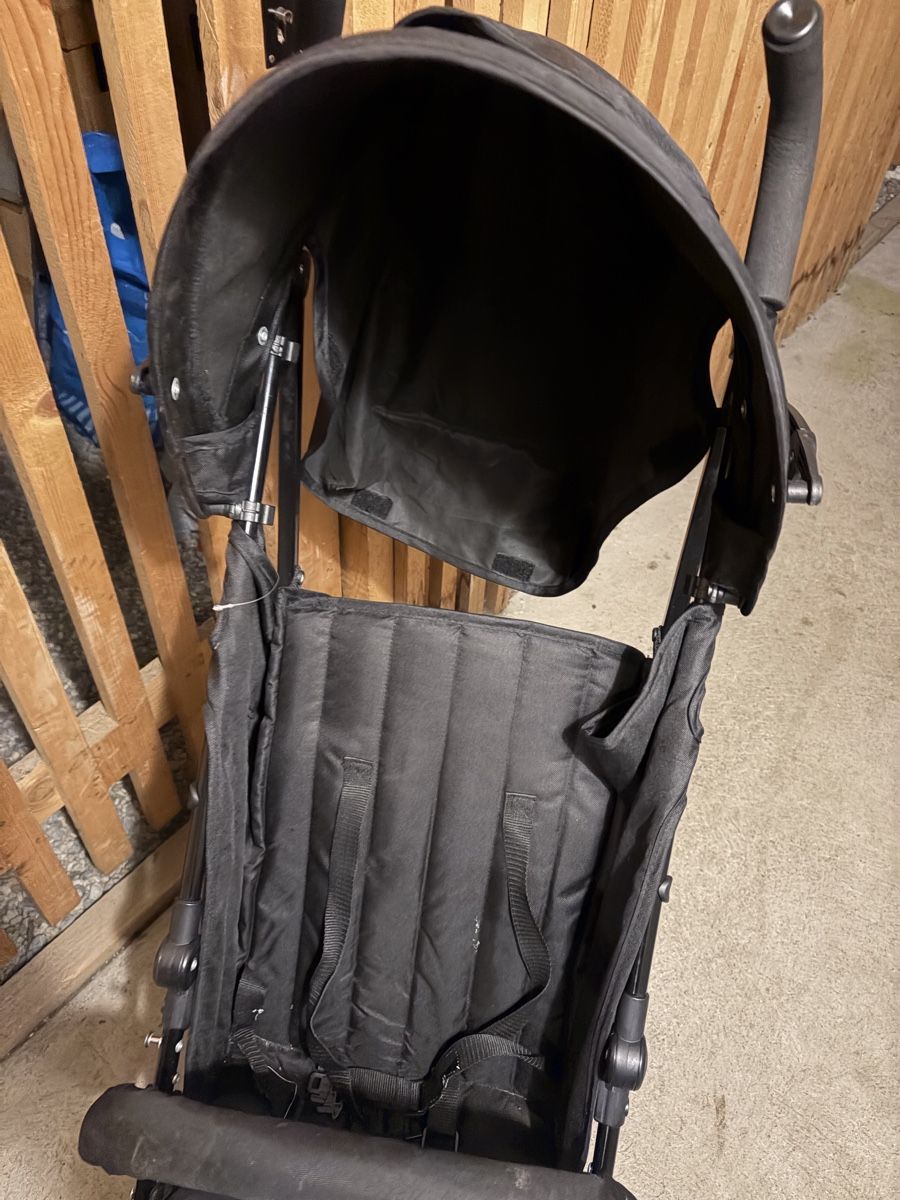 Carrozzine: Kinderwagen/Buggy – Usato da Frauenkappelen venduto da SSCN01 1