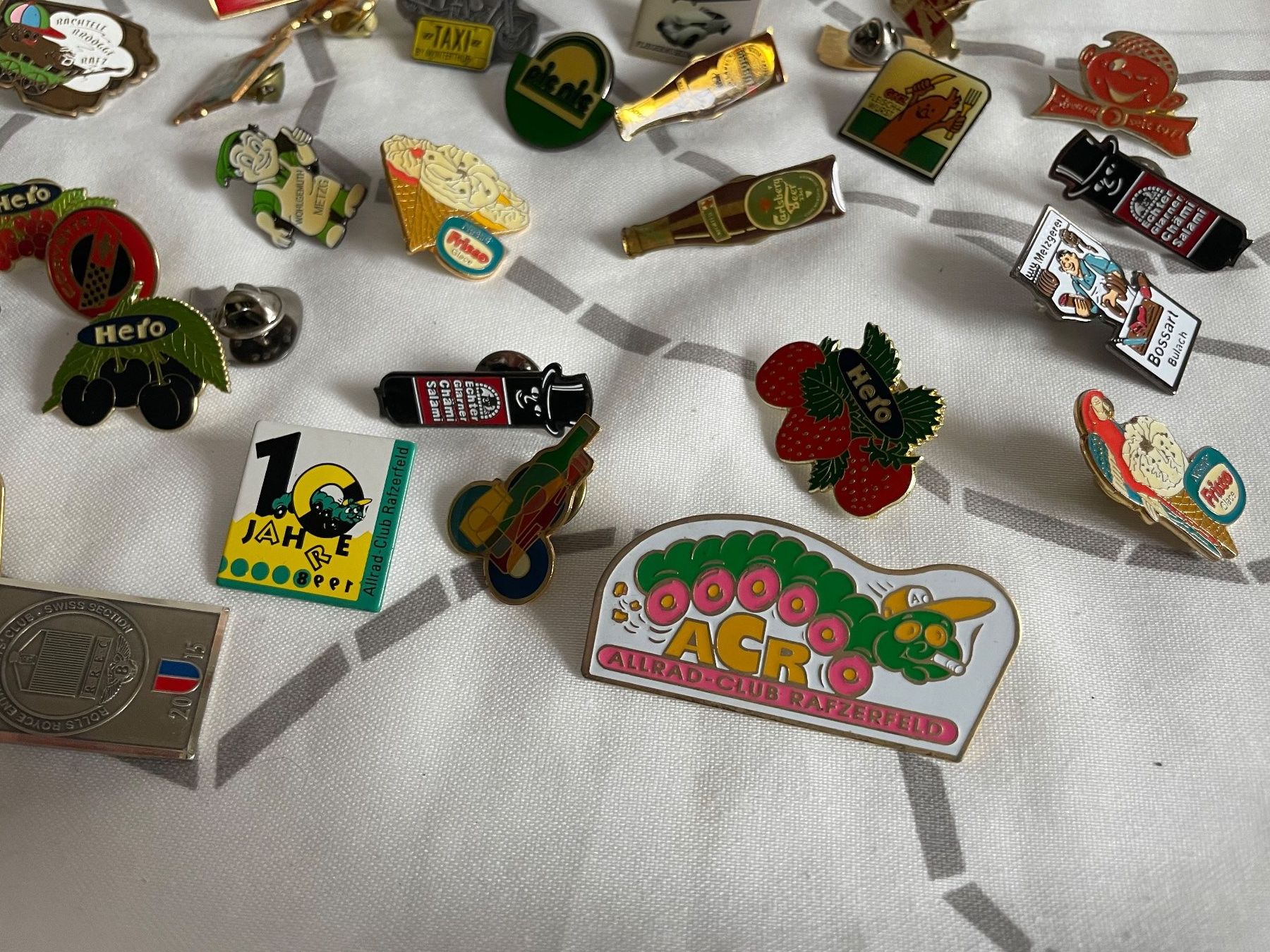 Plaketten & Abzeichen: 37 diverse Pins – Gebraucht aus Rafz von stg101 4