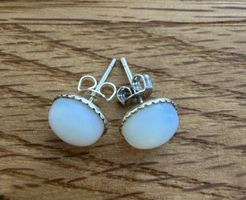 Ohrstecker mit Mondstein in Silber rund guter Zustand