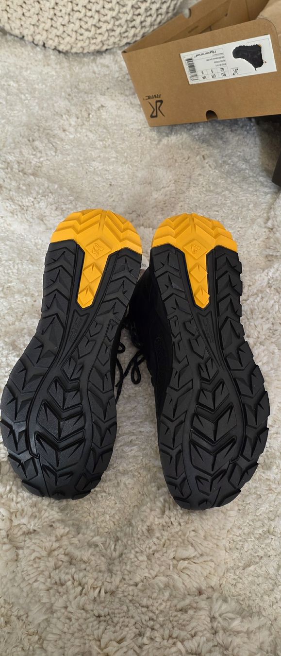 Scarpe da uomo: Revolutionrace Wanderschuh Grösse 42 – Nuovo e nell'imballaggio originale da Adliswil venduto da sushipeti 4