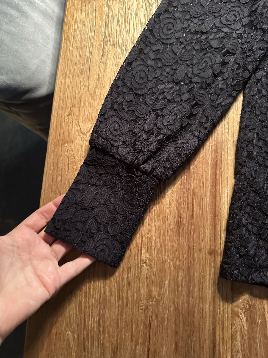 Camicette: Schwarze Bluse mit Spitze, Grösse 38, neuwertig! – Nuovo (secondo la descrizione) da Altendorf venduto da Eastwick4 4
