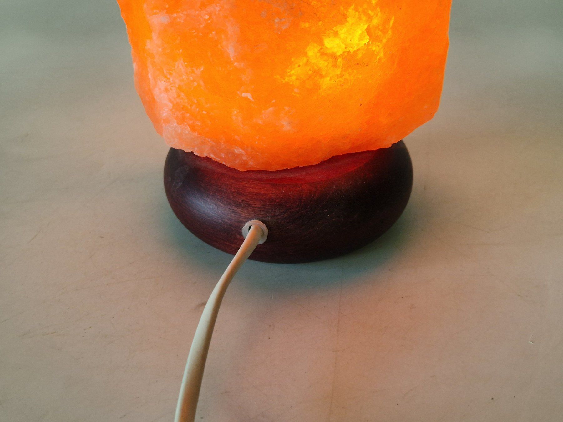 Lampade: Salzkristalllampe – Usato da Muhen venduto da Restwert_Muhen 4