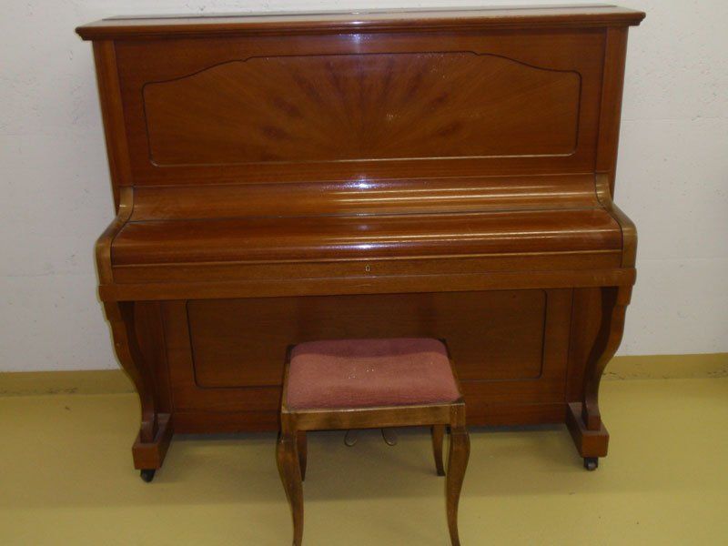 Schmidt-Flohr Strumenti musicali: Superbe piano droit – Usato da La Chaux-de-Fonds venduto da Cooltchaps
