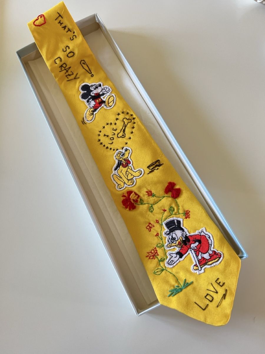 Krawatten: Krawatte mit Disney Figuren, 100 % Seide – Neu und originalverpackt aus Ernetschwil von Luwen70 2