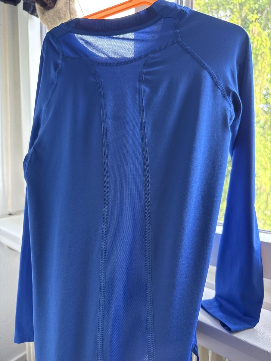 Nike Canottiere & Pantaloni: Nike Pro Combat Baselayer Top - Large Size - Blue Junior – Nuovo (secondo la descrizione) da Adliswil venduto da Sale12 2