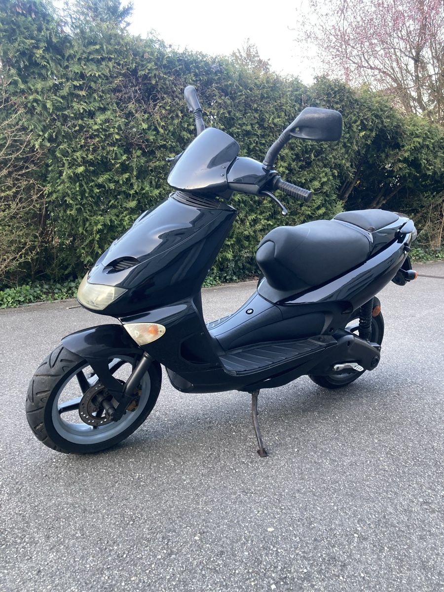 Scooter: Aprilia sr50 mit MFK & Service – Usato da Nidau venduto da alpa83 1