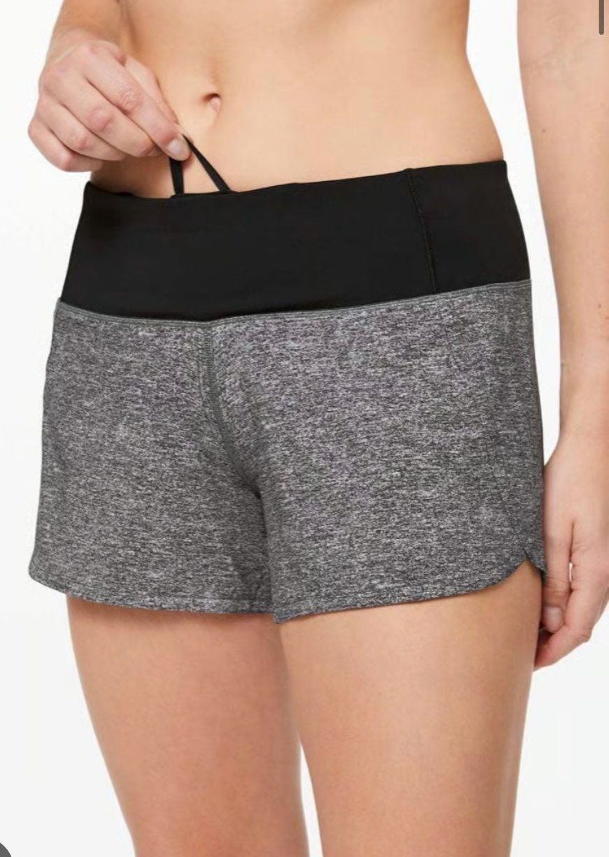 Lululemon Pantaloni: Lululemon Run Times Shorts gr 6 – Usato da Stein am Rhein venduto da DaOhana 1