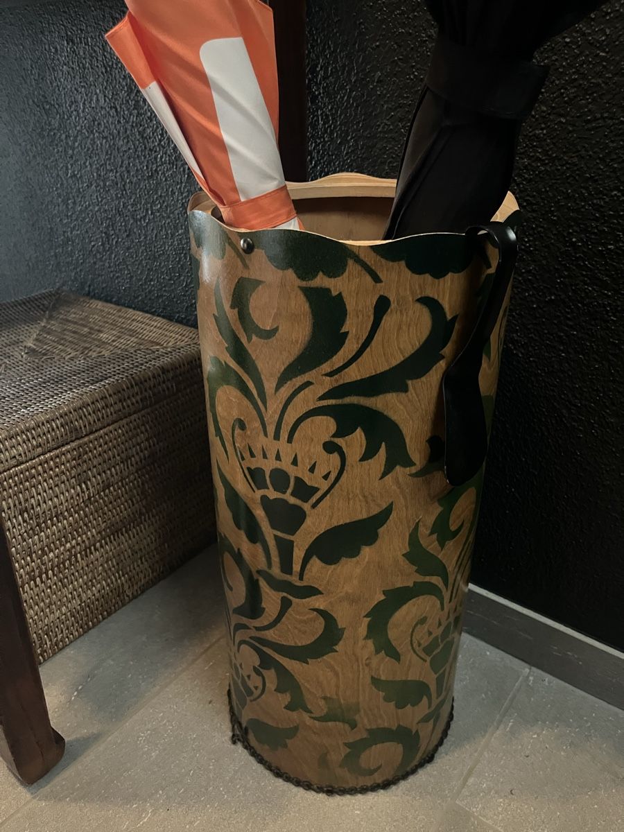 Altri mobili per ufficio: Porte parapluies – Usato da Birmensdorf ZH venduto da Sab5555
