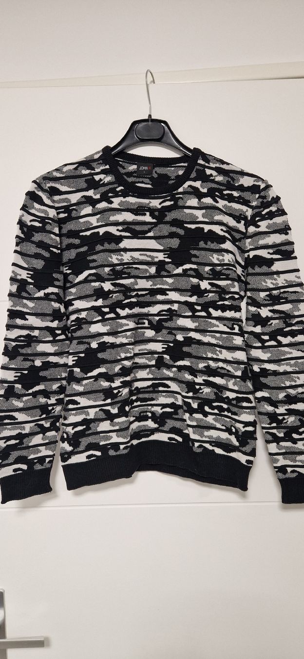 Maglioni & Felpe: Pull John H, taille L, motif camouflage hivernal – Nuovo (secondo la descrizione) da Versoix venduto da aline_b