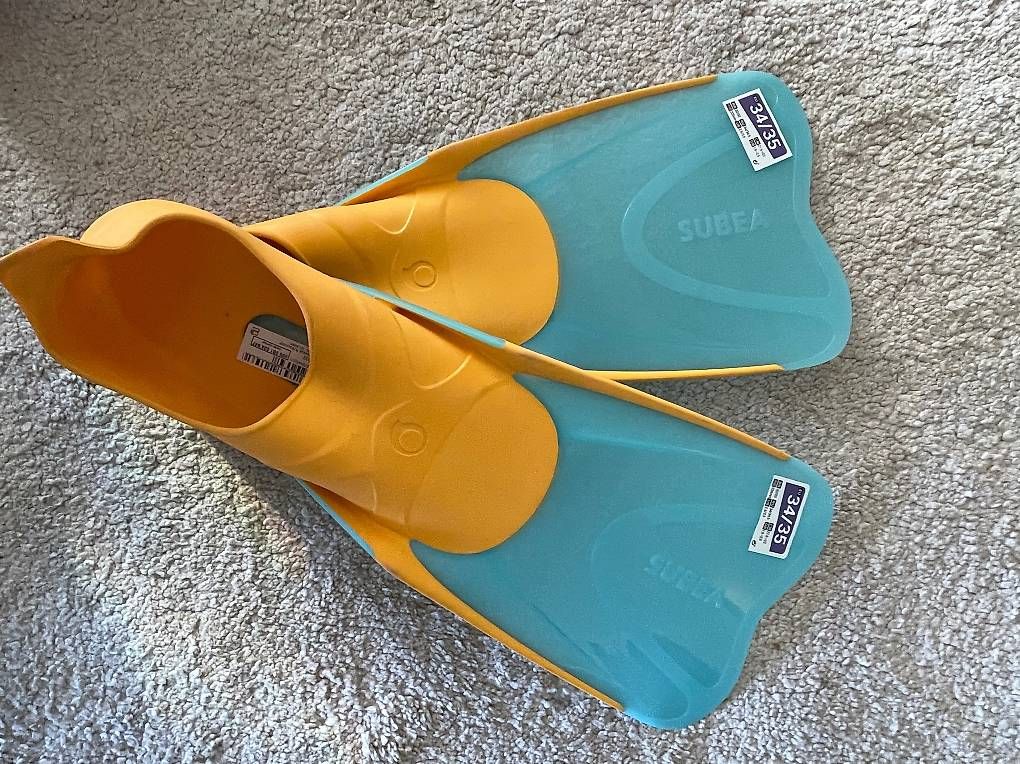 Pinne, Maschere & Boccagli: Schwimmflossen Gr. 34/35 – Usato da Lamboing venduto da Sudaliso4