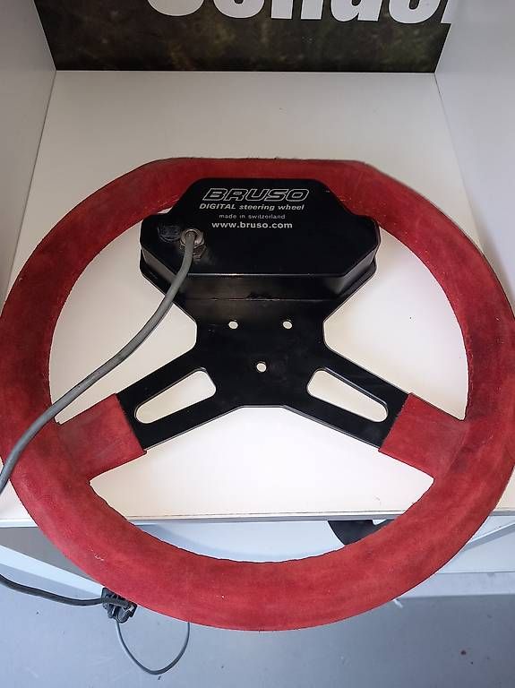 Karts: Bruso lenkrad – Gebraucht aus Seewen SZ von R5Gr.4 2